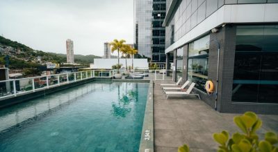 3. Hilton Garden inn Praia Brava (2)