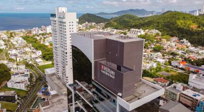 3. Hilton Garden inn Praia Brava